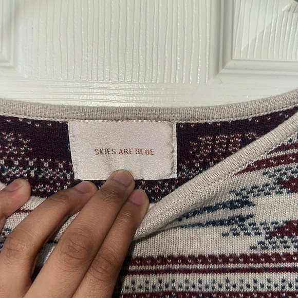 Skies Are Blue Aztec sweater poncho - Picture 2 of 3